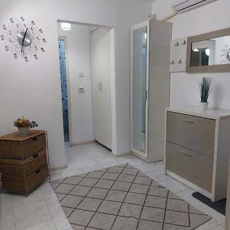 Luka House 康斯坦察